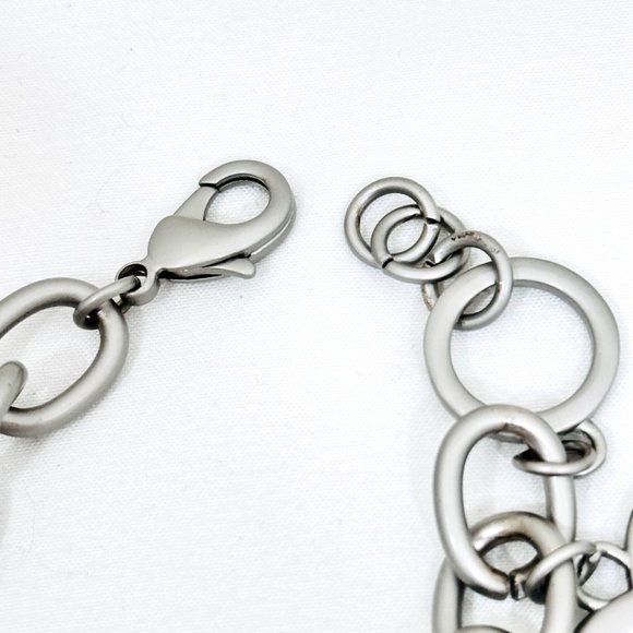 Chunky Heart Charm Bracelet Silver Tone - Picture 6 of 8